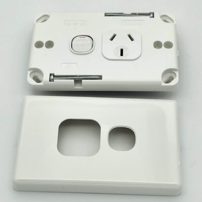 NPE Single Power Point Horizontal 10A