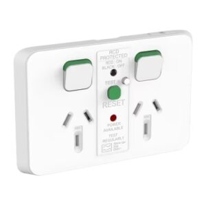 Iconic Double Switched Socket RCD 30mA Horizontal 10A