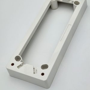 4 Gang Shallow Mounting Block 16mm