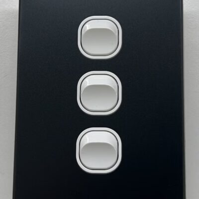 3 Gang Switch 10A 2w Alu Black