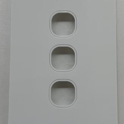 IGOTO 3-Gang Switch Plate