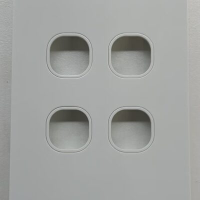 IGOTO 4-Gang Switch Plate